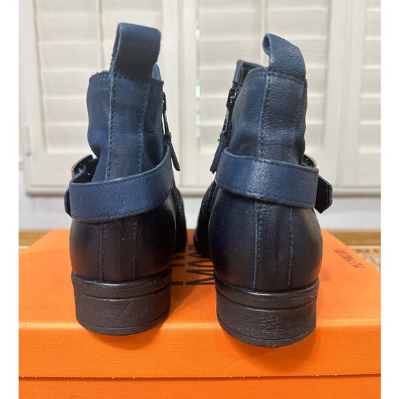 Miz Mooz Suzy Ankle Boots Sapphire Leather Size 9/9.5 Wide NIB Decorative Buckle - Picture 11 of 15